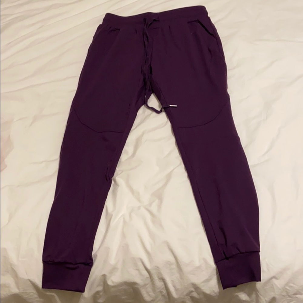 Buffbunny Jasmine Jogger in BlackBerry Cordial